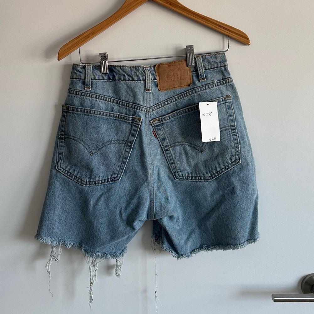 LEVIS SHORTS - Picture 2 of 3